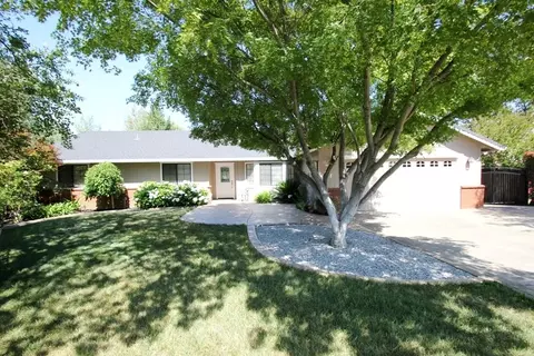 2185 Kildare Dr, Redding, CA 96001 photo 4