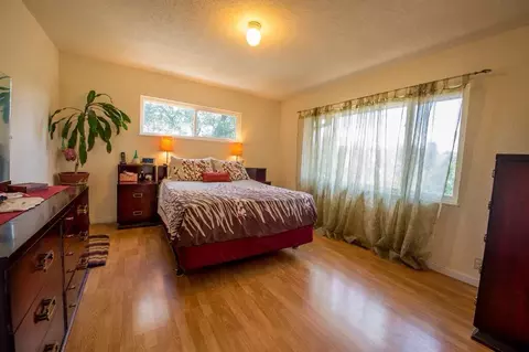 665 Overhill Dr, Redding, CA 96001 photo 7