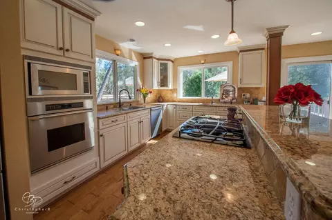 7705 Blue Acres Dr, Redding, CA 96001 photo 2