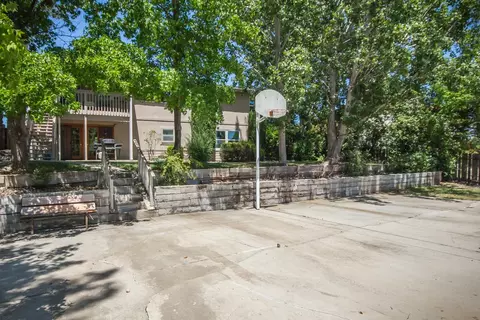 445 Woodcliff Dr, Redding, CA 96003 photo 17