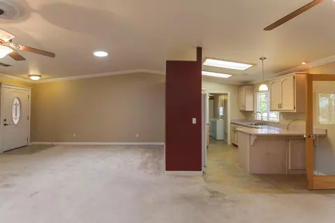 706 Mallard St, Redding, CA 96003 photo 9