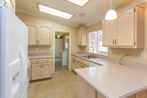 706 Mallard St, Redding, CA 96003 photo 11