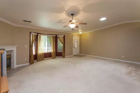 706 Mallard St, Redding, CA 96003 photo 8
