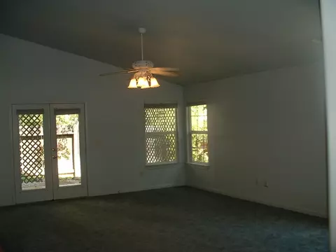 1390 Bally Walk, Redding, CA 96003 photo 4