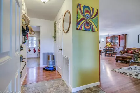 3687 Navajo Ct, Redding, CA 96001 photo 6