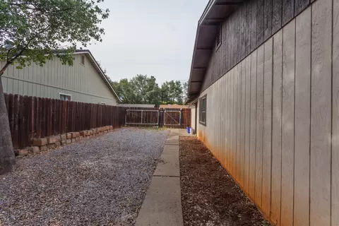 1917 Vega St, Redding, CA 96002 photo 26