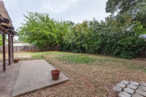 1917 Vega St, Redding, CA 96002 photo 27