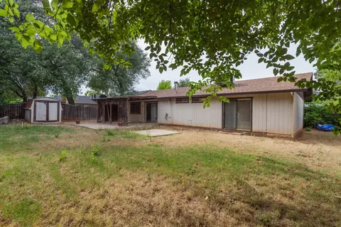 1917 Vega St, Redding, CA 96002 photo 29