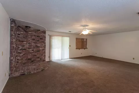 1917 Vega St, Redding, CA 96002 photo 14