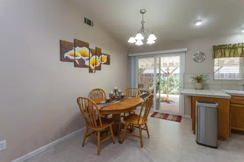 3617 Dune St, Redding, CA 96002 photo 7