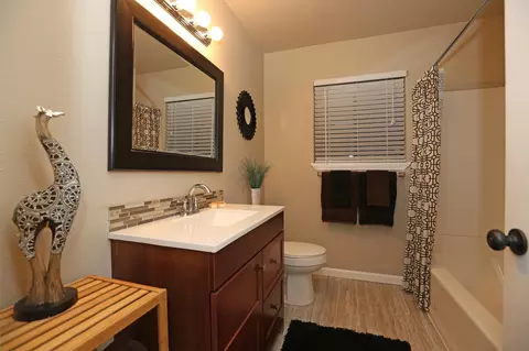 2300 Jonquil Way, Redding, CA 96002 photo 9