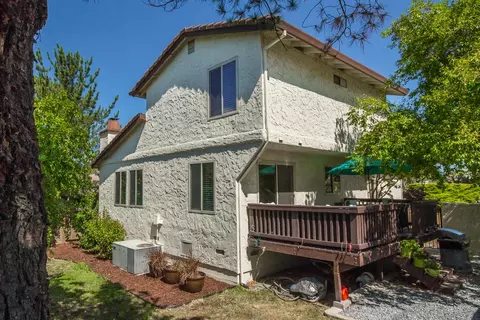 981 Tanglewood Dr, Redding, CA 96003 photo 13