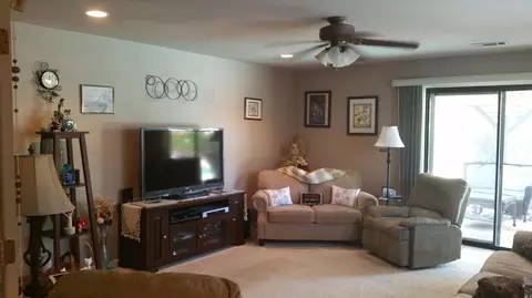 5814 Old Barn Way, Redding, CA 96001 photo 7
