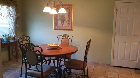 5814 Old Barn Way, Redding, CA 96001 photo 5