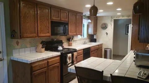 5814 Old Barn Way, Redding, CA 96001 photo 3