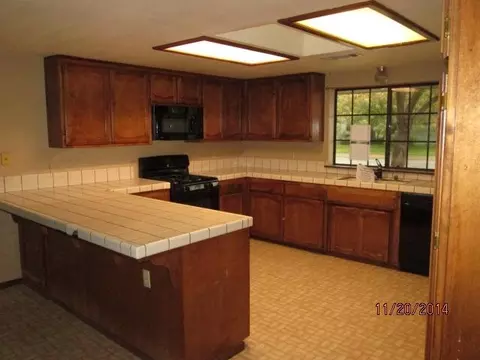 5758 Old Barn Way, Redding, CA 96001 photo 5