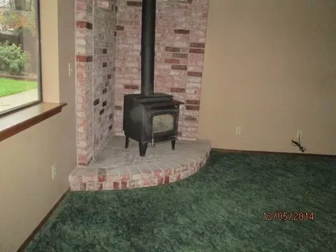 5758 Old Barn Way, Redding, CA 96001 photo 4