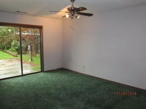 5758 Old Barn Way, Redding, CA 96001 photo 7
