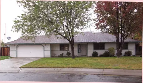 5758 Old Barn Way, Redding, CA 96001 photo 1