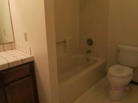 5758 Old Barn Way, Redding, CA 96001 photo 8
