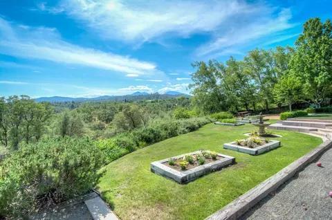 3937 Teton Dr, Redding, CA 96001 photo 18