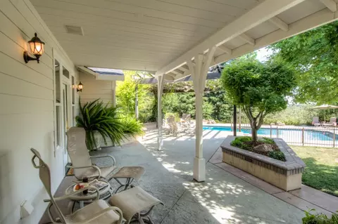3937 Teton Dr, Redding, CA 96001 photo 13