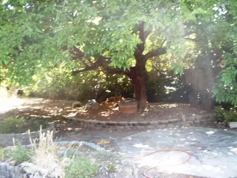 761 West St, Redding, CA 96001 photo 2