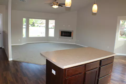 7192 Landcaster, Redding, CA 96002 photo 4