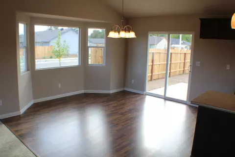 7192 Landcaster, Redding, CA 96002 photo 12