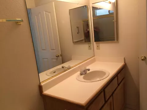 1606 Hominy Way, Redding, CA 96002 photo 18