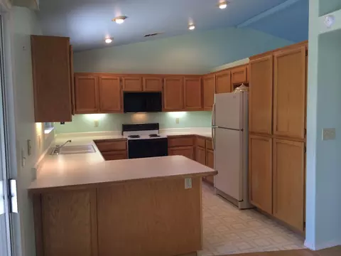 1606 Hominy Way, Redding, CA 96002 photo 13