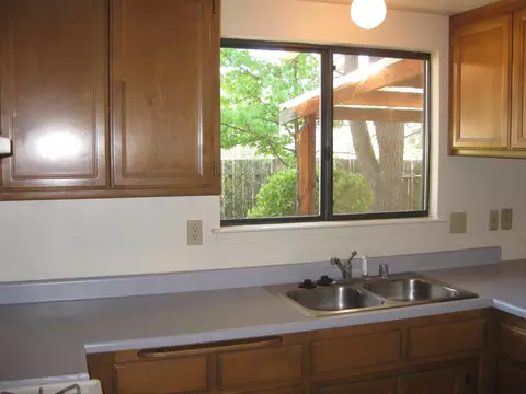 755 Flower Ash Ln, Redding, CA 96003 photo 6