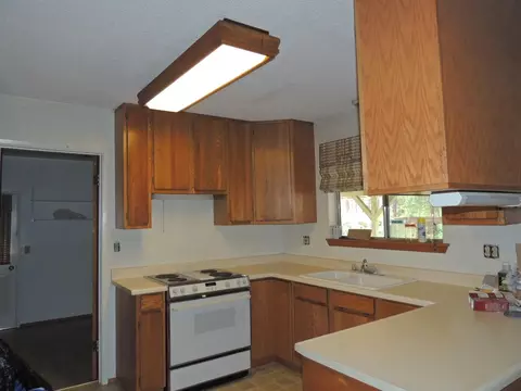 38234 Robin Way, Burney, CA 96013 photo 2