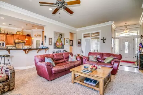 494 Cornell Pl, Redding, CA 96003 photo 6
