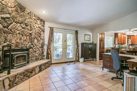 7567 Placer Rd, Redding, CA 96001 photo 9