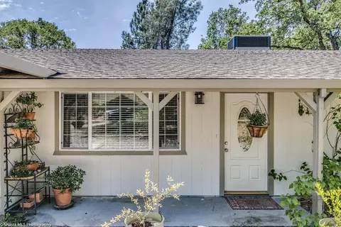 7567 Placer Rd, Redding, CA 96001 photo 3