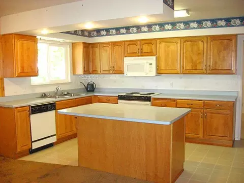 4045 Meander Dr, Redding, CA 96001 photo 11