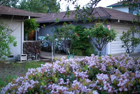 4045 Meander Dr, Redding, CA 96001 photo 6