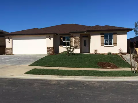 324 Stinson Loop, Redding, CA 96003 photo 1