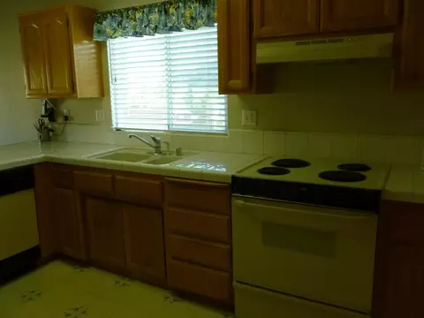 405 Franciscan Trl, Redding, CA 96003 photo 3