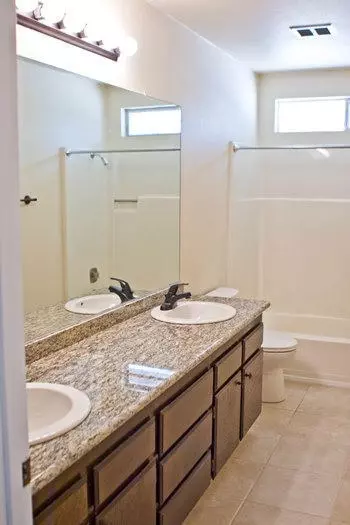 20812 Boyle, Redding, CA 96003 photo 4