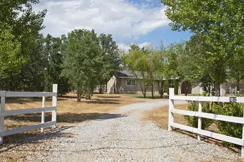 20812 Boyle, Redding, CA 96003 photo 1