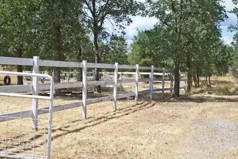 20812 Boyle, Redding, CA 96003 photo 13