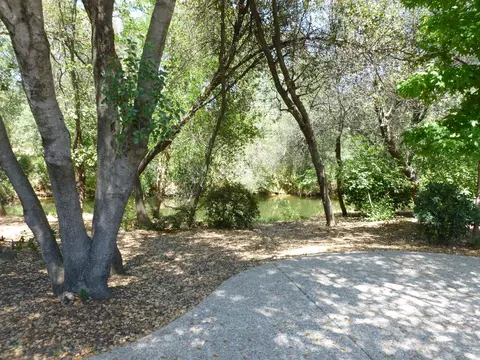 1505 Arroyo Manor Dr, Redding, CA 96003 photo 3