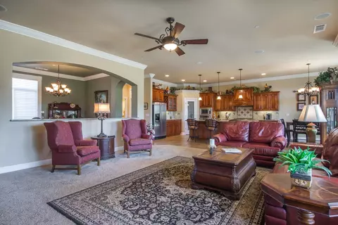 3151 Agassi Ln, Redding, CA 96002 photo 5