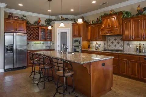 3151 Agassi Ln, Redding, CA 96002 photo 3