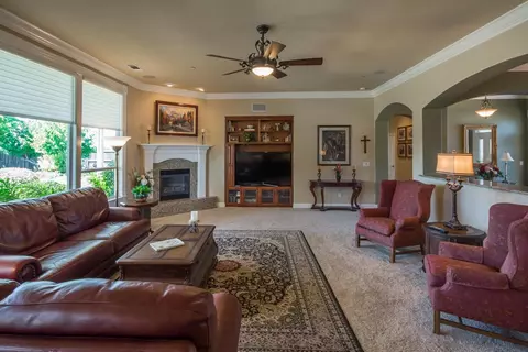 3151 Agassi Ln, Redding, CA 96002 photo 4
