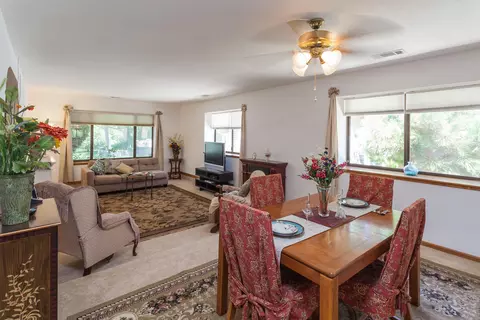 6895 Sacramento Dr, Redding, CA 96001 photo 4