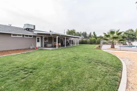 4960 Huntington Dr, Redding, CA 96002 photo 24