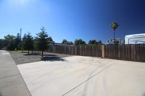 4960 Huntington Dr, Redding, CA 96002 photo 23